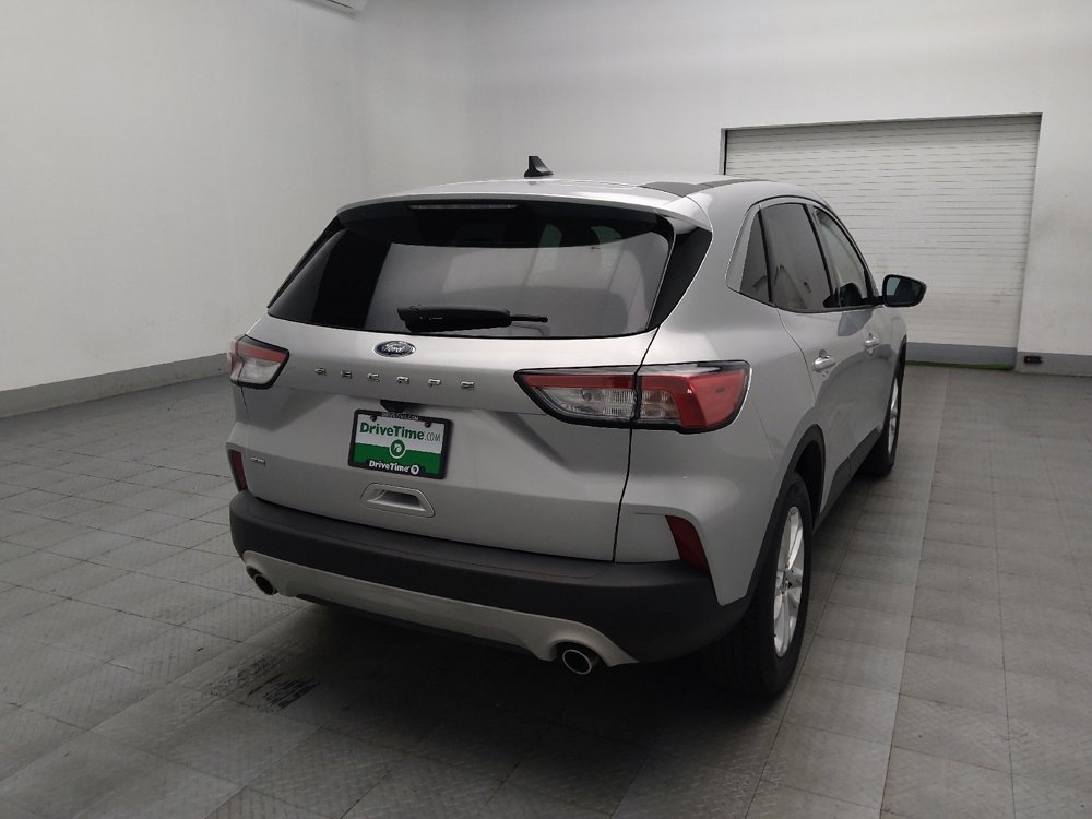 Used 2020 Ford Escape SE FWD image 9