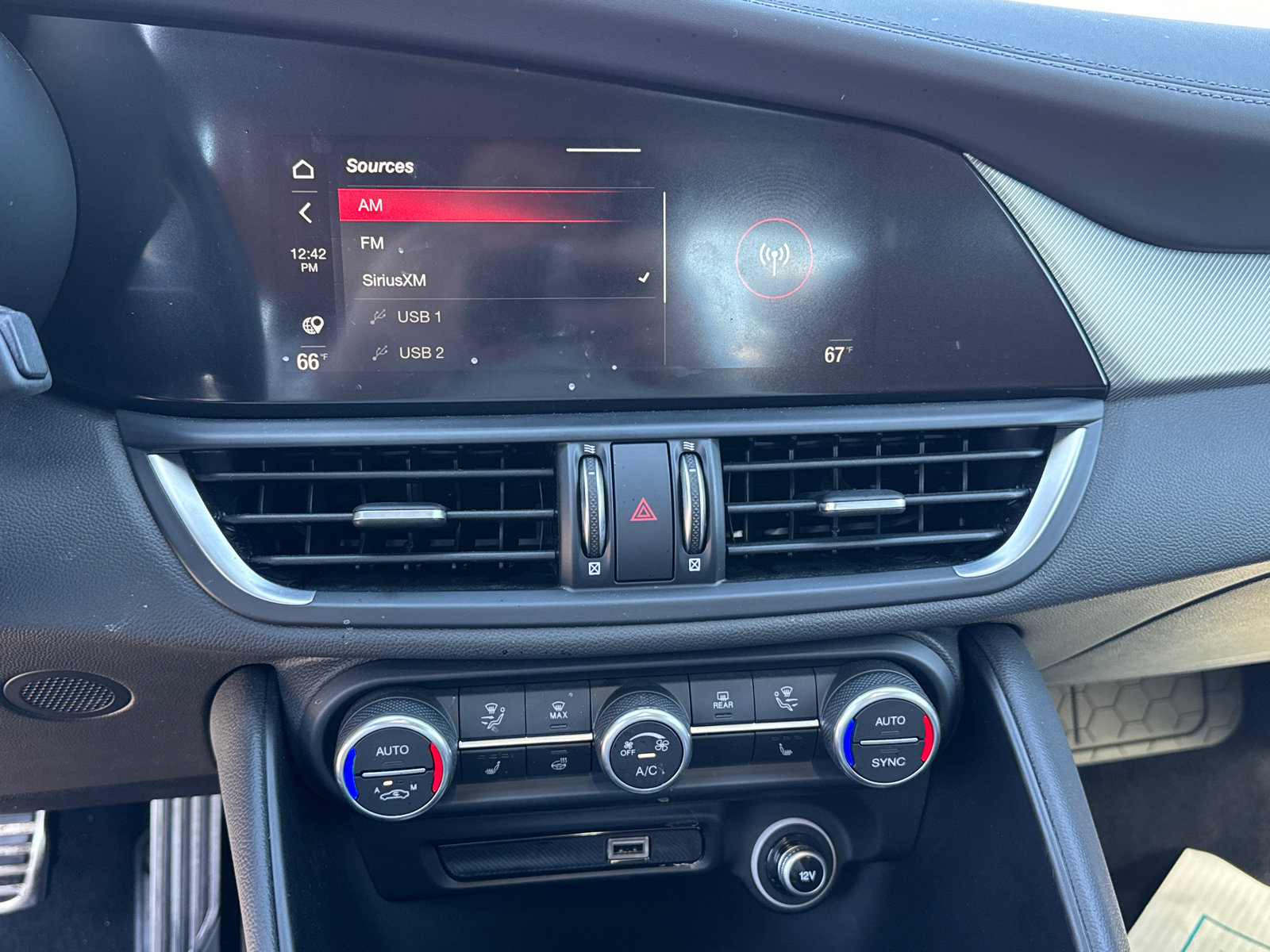 Used 2024 Alfa Romeo Giulia Ti image 22