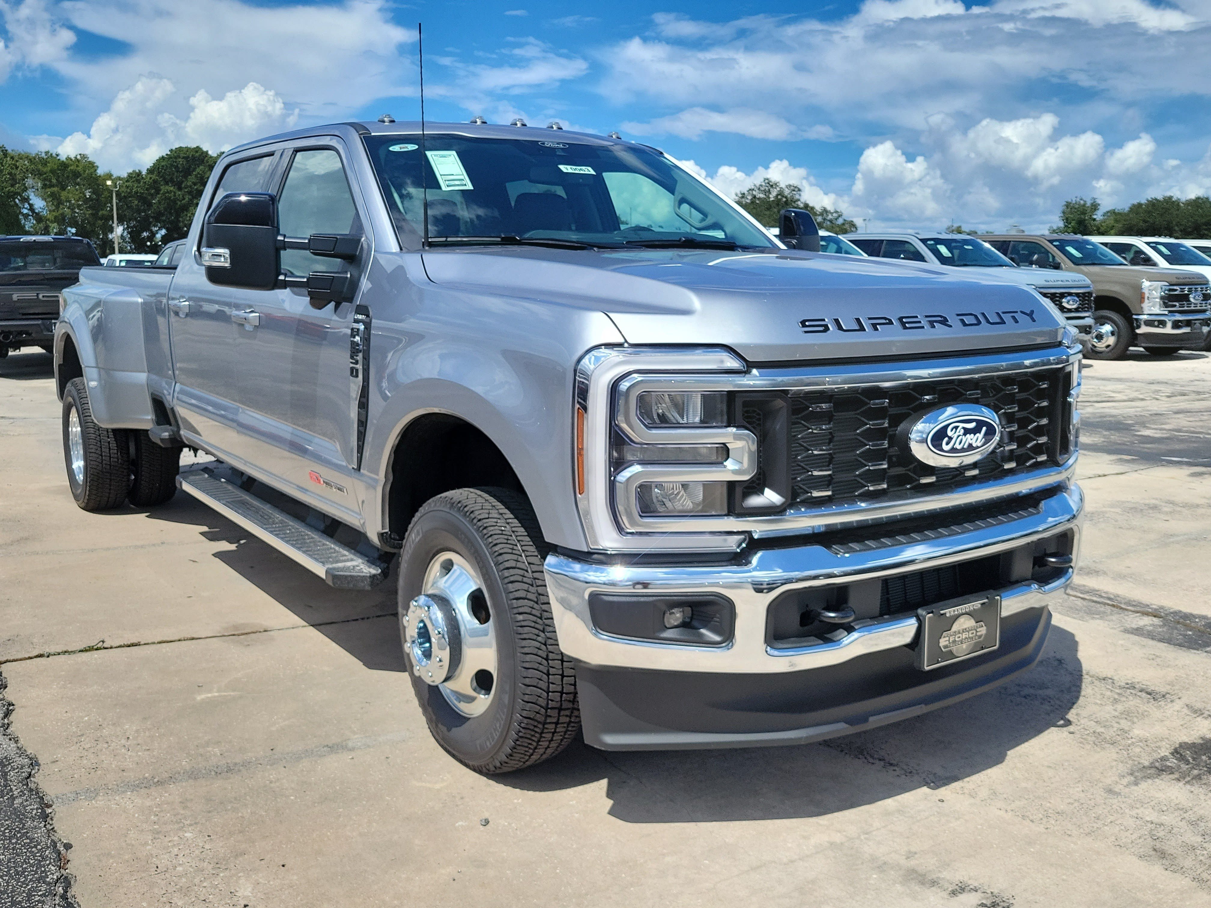 New 2027 Ford F350 Lariat AWD/4WD image 2