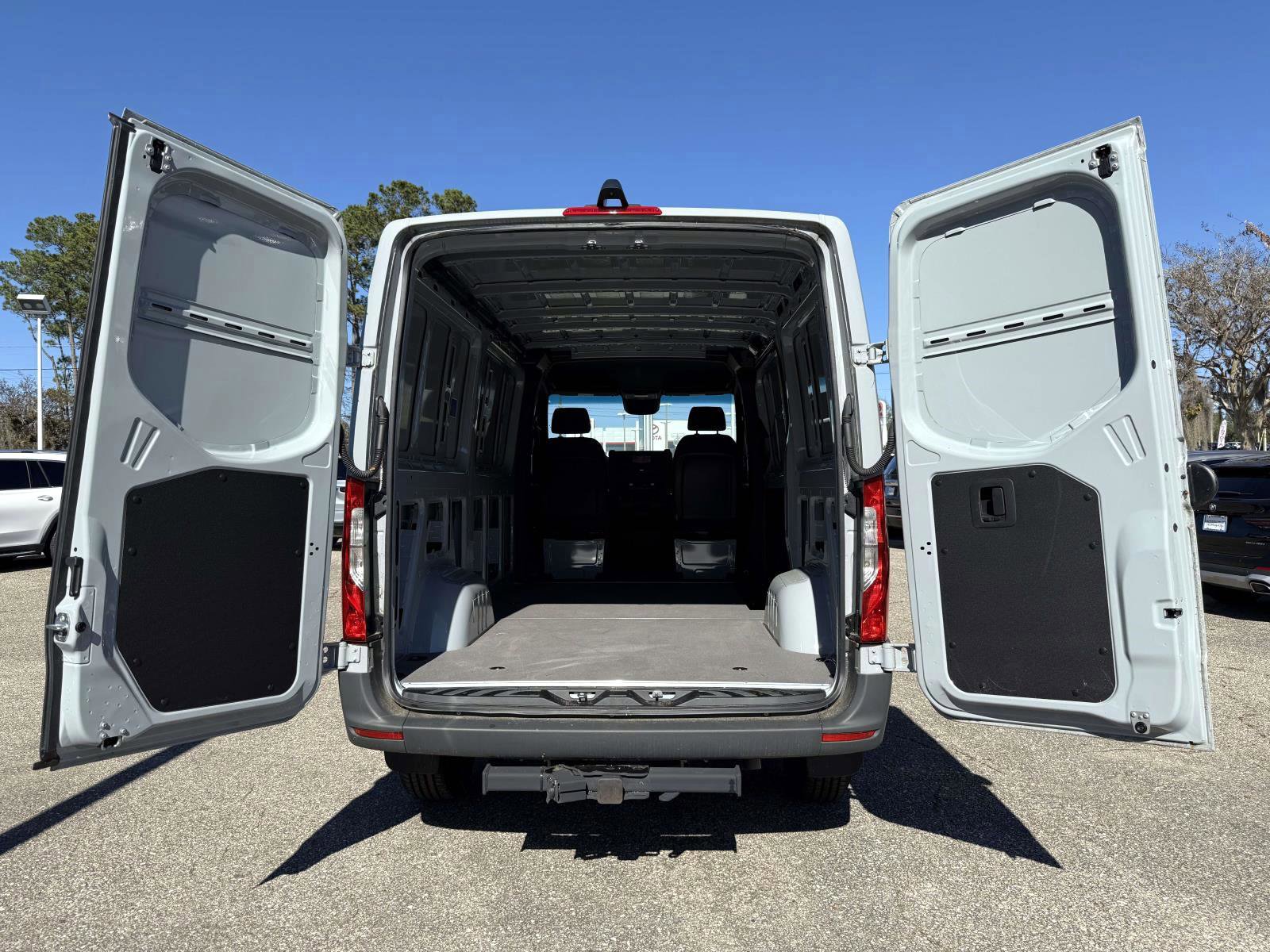 Used 2024 Mercedes-Benz Sprinter 144 Cargo image 12