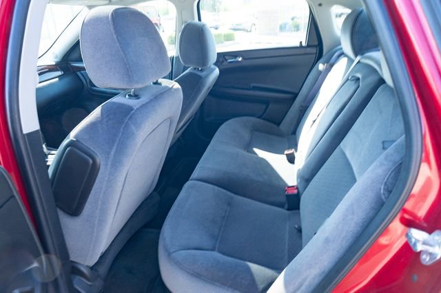 Used 2013 Chevrolet Impala LT w/ LT Sunroof Package FWD image 31