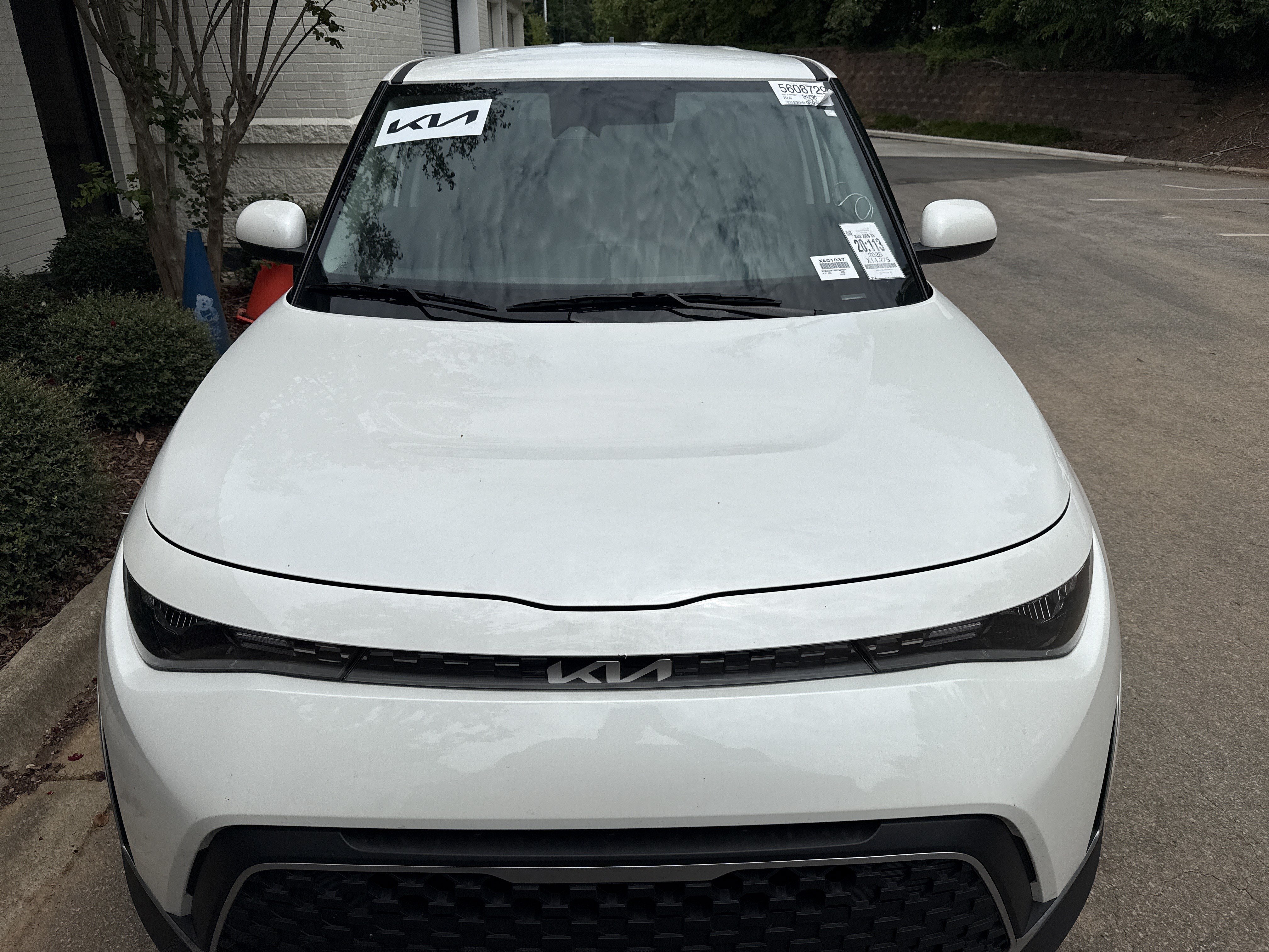 Used 2025 Kia Soul LX w/ LX Technology Package FWD image 37