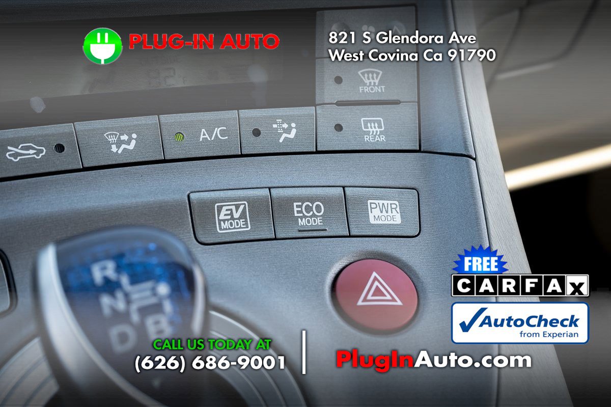 Used 2012 Toyota Prius Two image 19