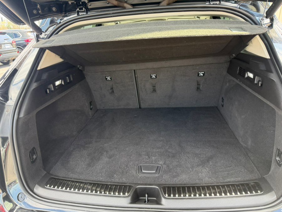 Used 2021 Buick Envision Avenir w/ Technology Package II image 27