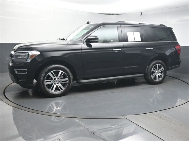 Used 2024 Ford Expedition Limited image 4