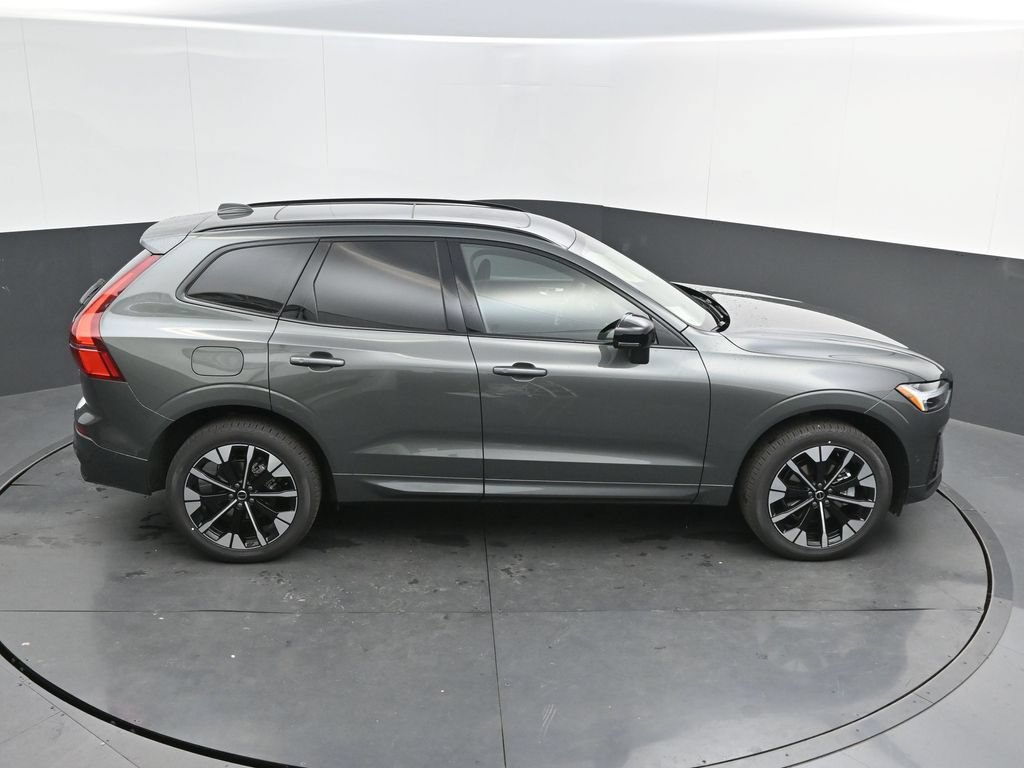 New 2026 Volvo XC60 B5 Plus w/ Climate Package AWD/4WD image 27