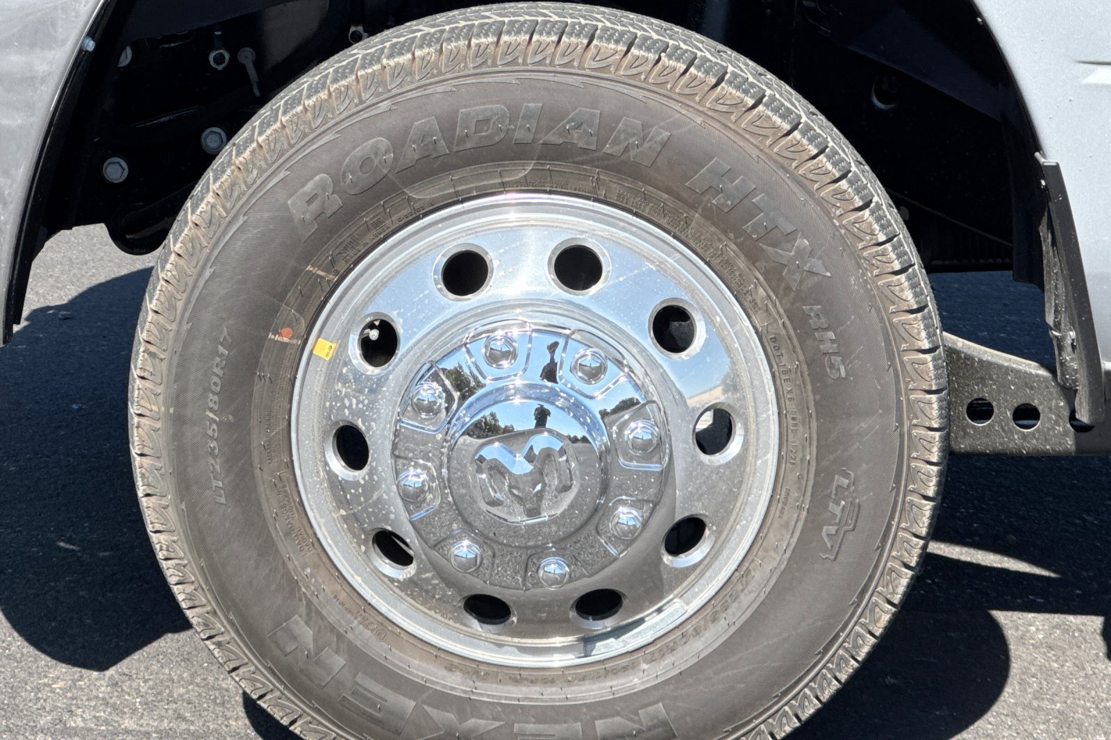 New 2027 RAM 3500 Laramie AWD/4WD image 24