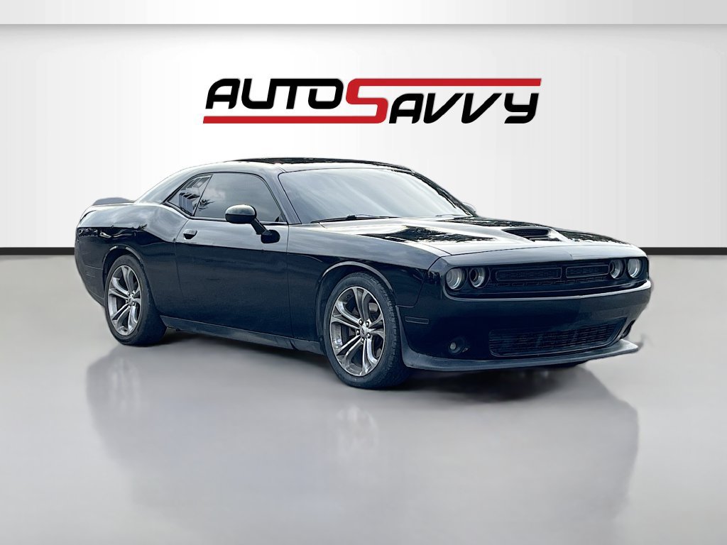 Used 2021 Dodge Challenger R/T RWD image 1