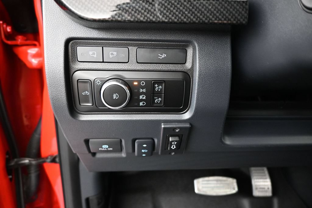 Used 2024 Ford F250 Lariat w/ Lariat Ultimate Package AWD/4WD image 22