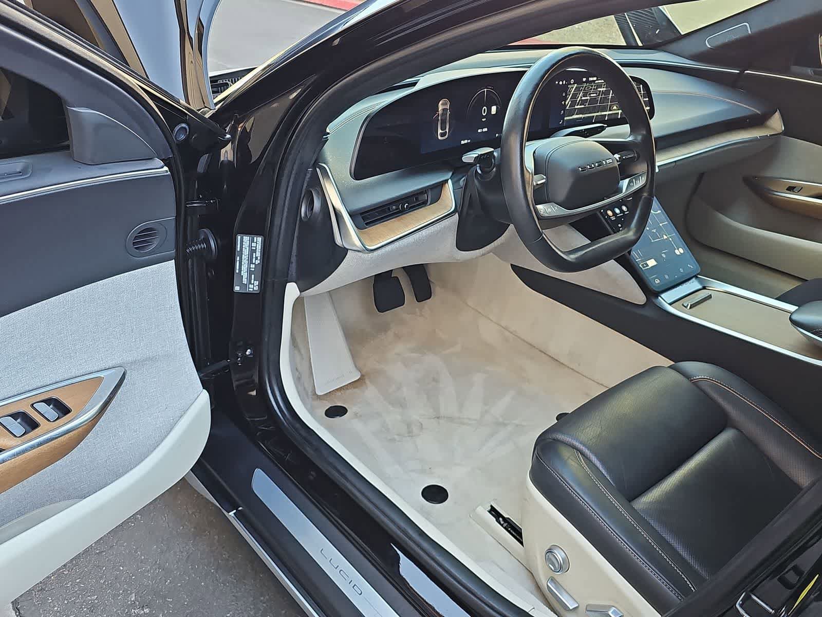 Used 2023 Lucid Air Touring AWD/4WD image 10