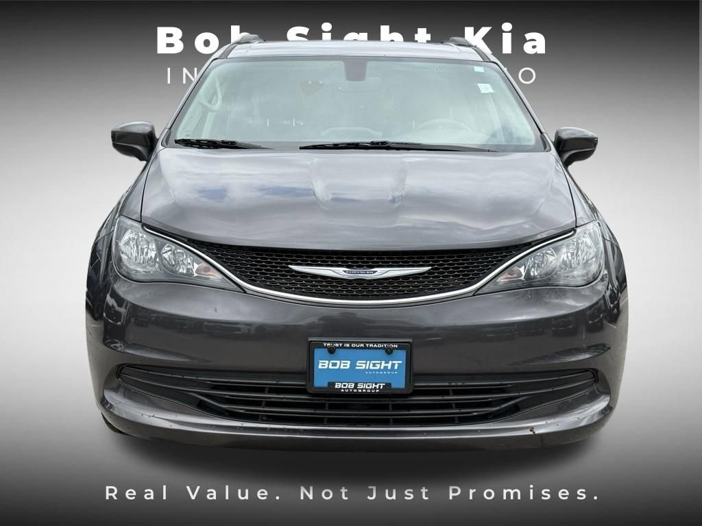 Used 2020 Chrysler Voyager Lxi image 14