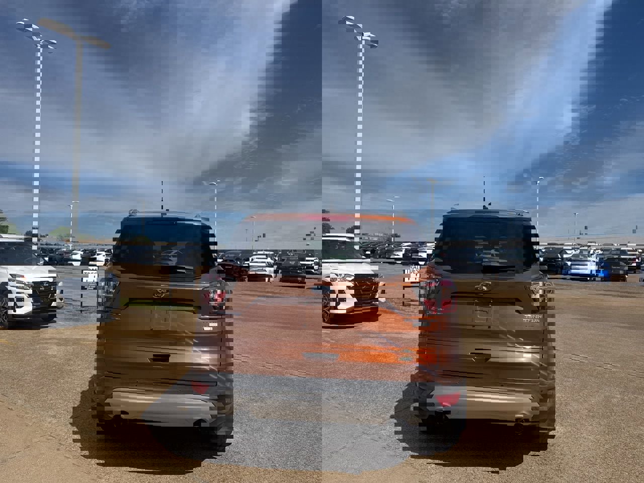 Used 2017 Ford Escape Titanium image 16