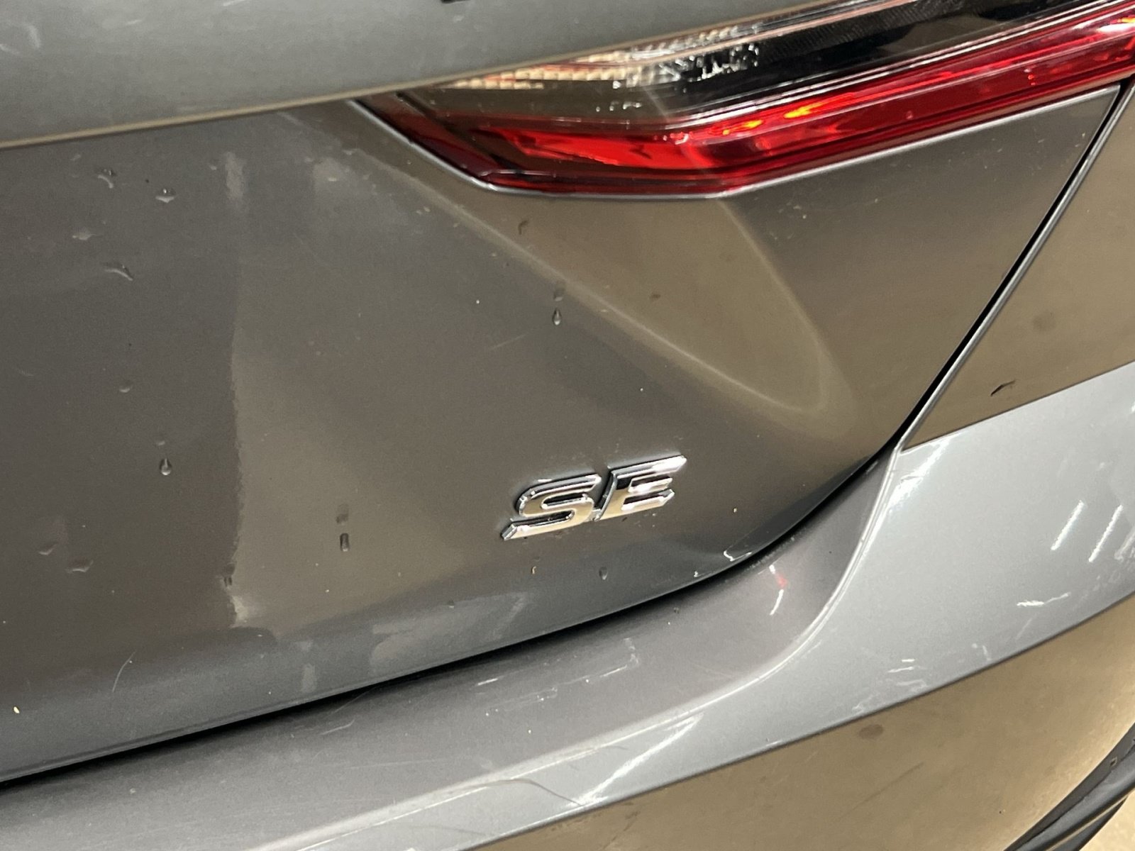 Used 2025 Toyota Camry SE w/ Convenience Package FWD image 24