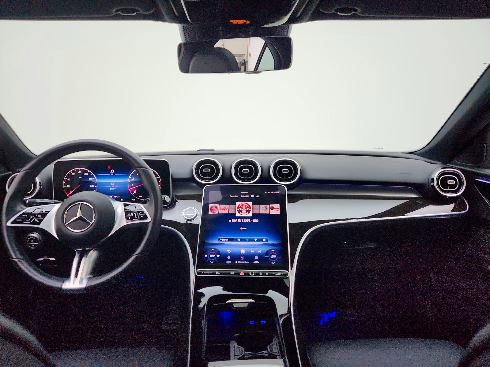 Certified 2025 Mercedes-Benz C 300 Sedan w/ Advanced USB Package image 32