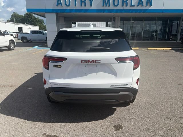 New 2027 GMC Terrain Elevation w/ LPO, Floor Liner Package FWD image 5