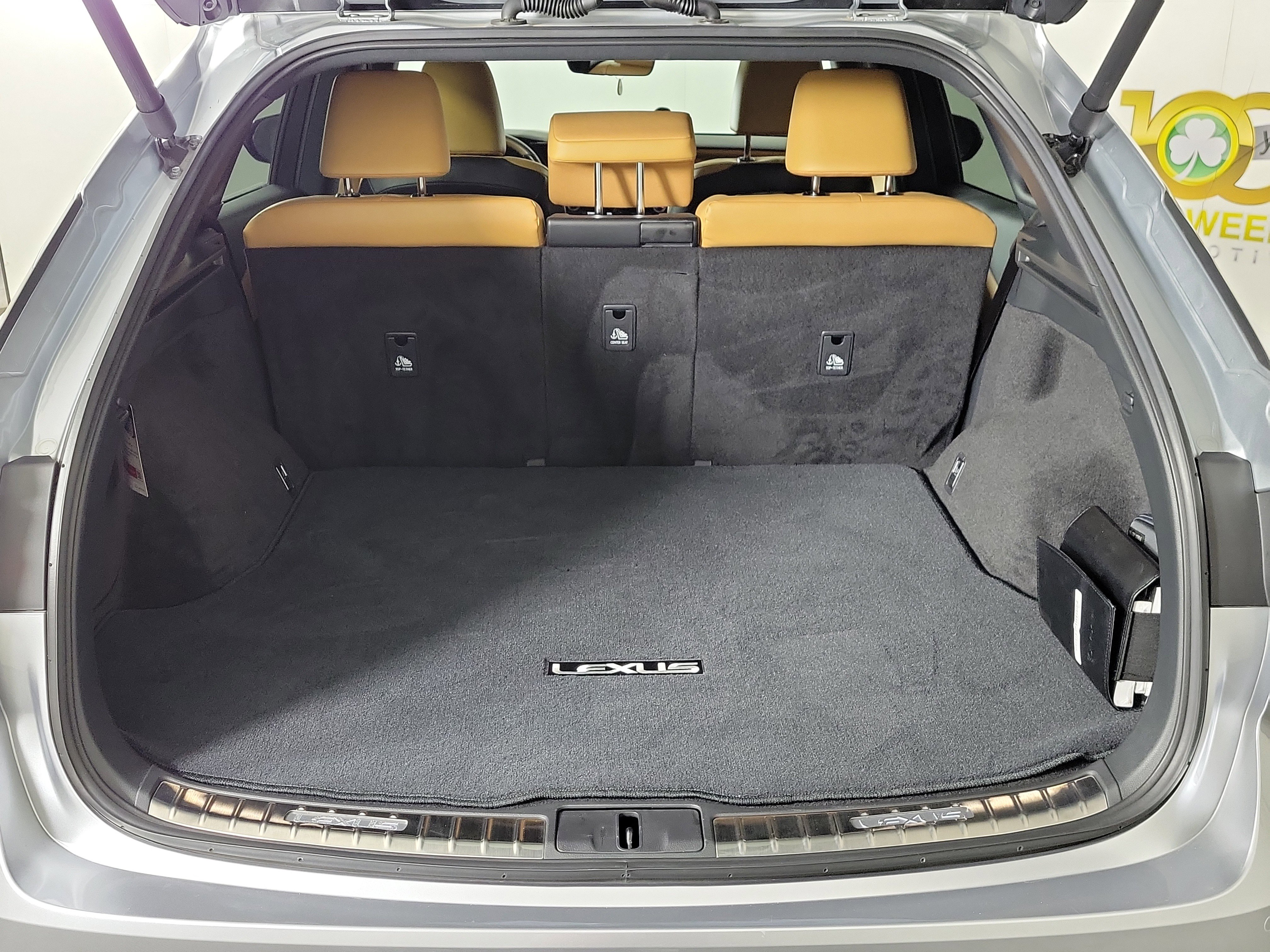 Used 2023 Lexus RX 350h image 25