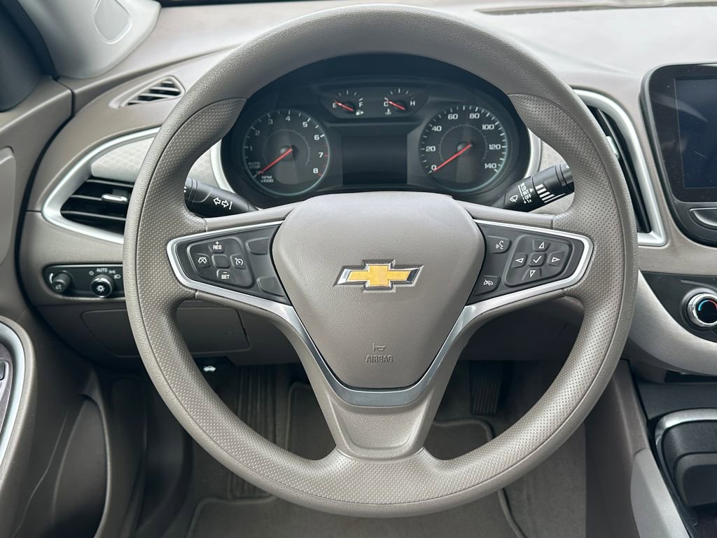Used 2022 Chevrolet Malibu LT FWD image 19