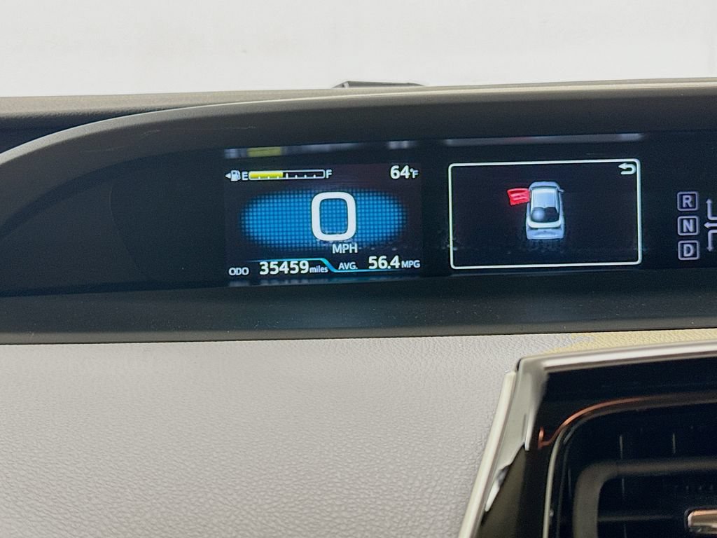Certified 2022 Toyota Prius XLE FWD image 12