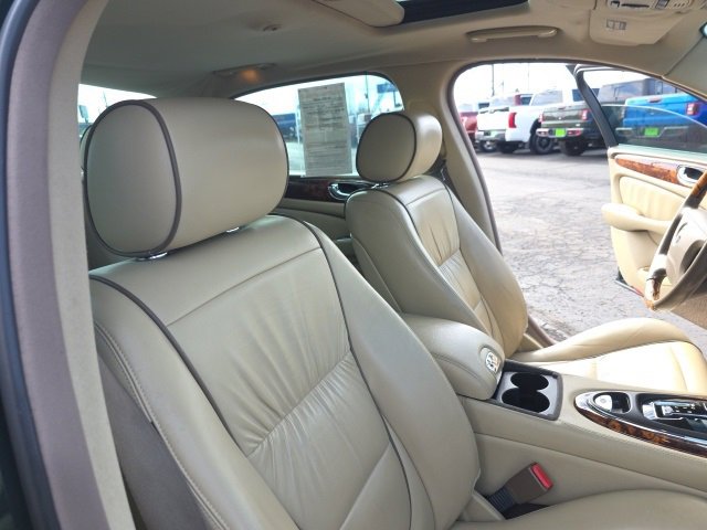 Used 2007 Jaguar XJ8 image 36