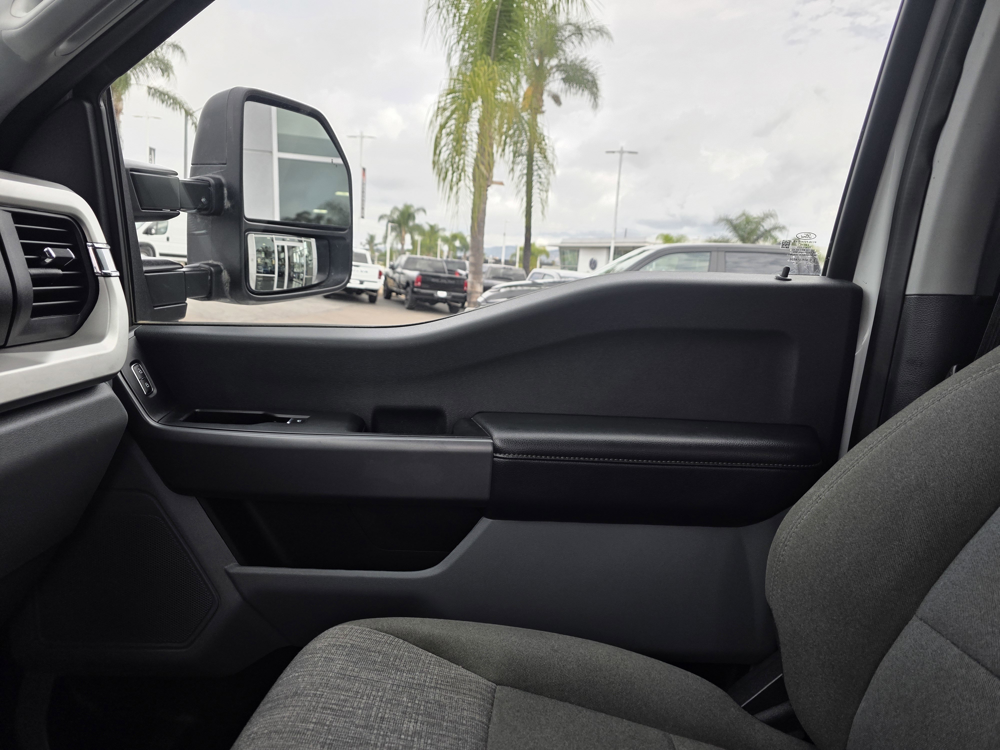 Used 2025 Ford F250 XLT w/ 360-Degree Camera Package image 12