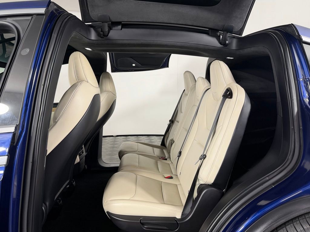 Used 2020 Tesla Model X Long Range image 19