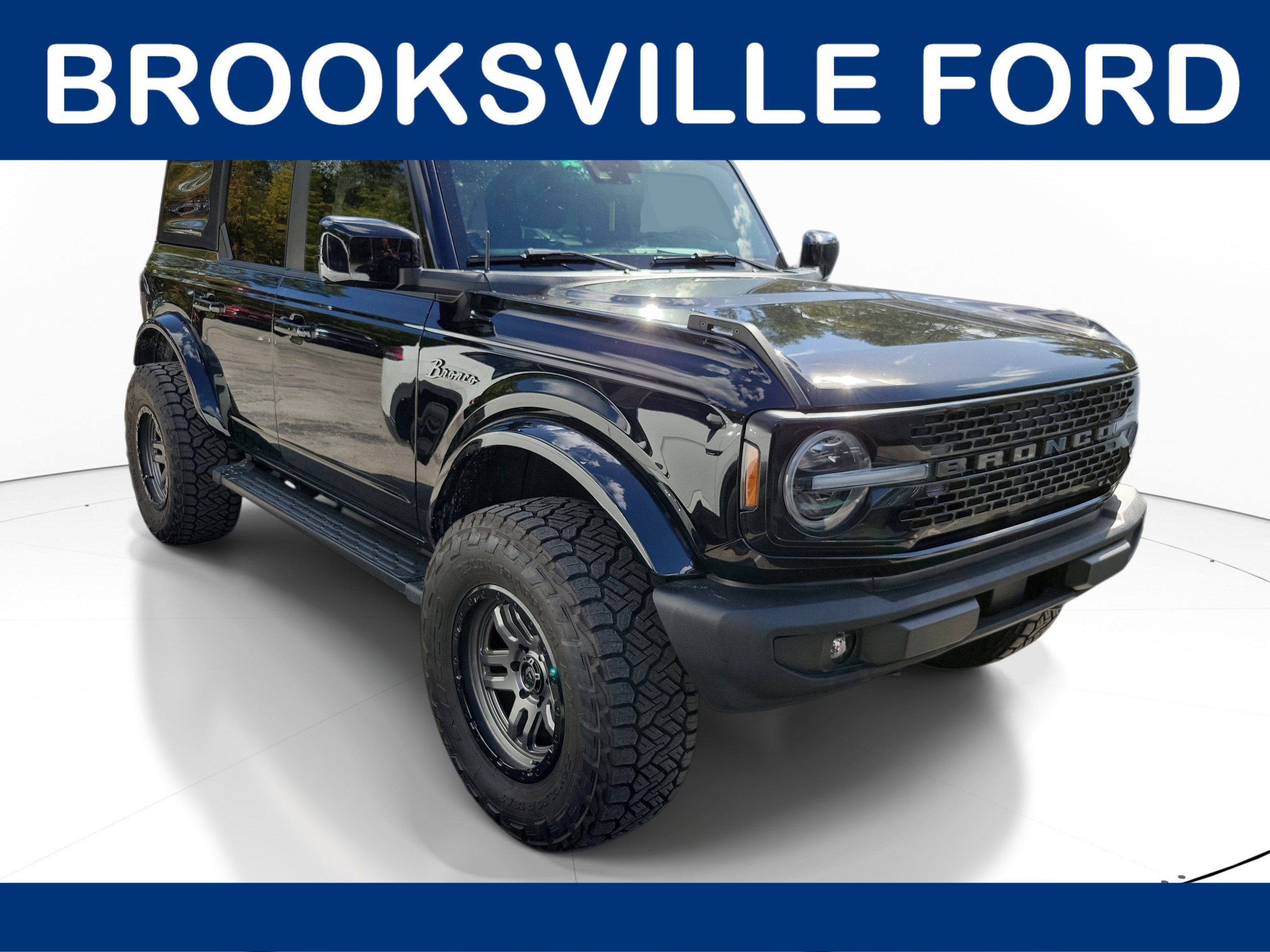 Used 2022 Ford Bronco Outer Banks AWD/4WD image 1