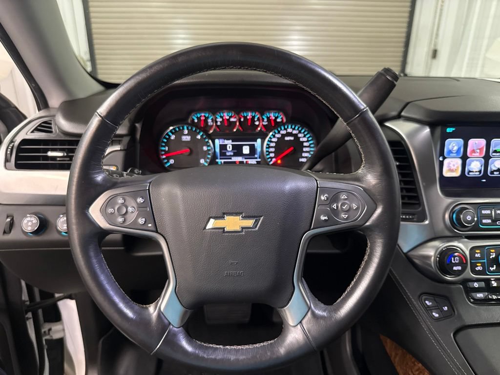 Used 2018 Chevrolet Suburban Premier AWD/4WD image 34