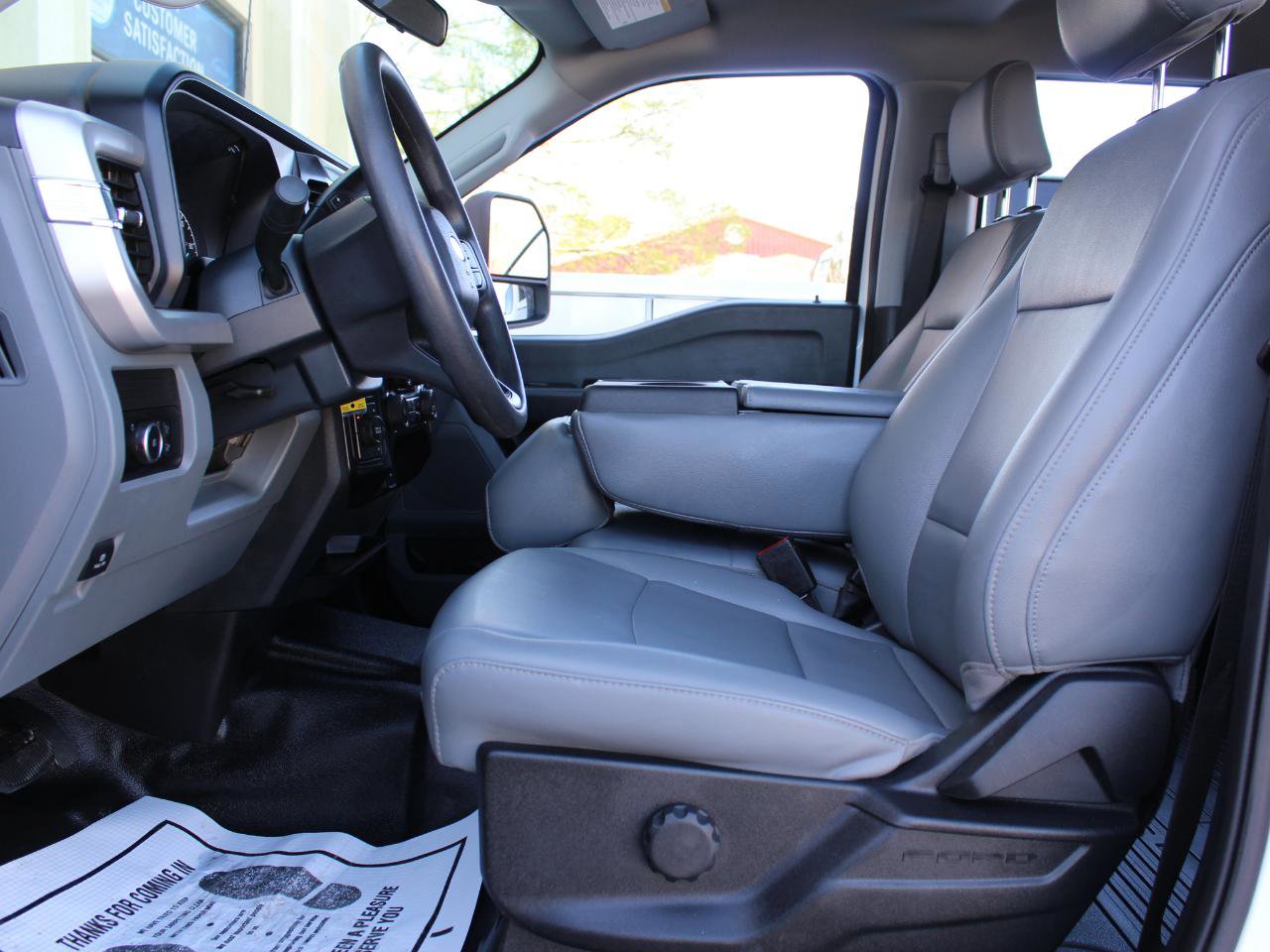 Used 2025 Ford F350 XL w/ XL Chrome Package image 21