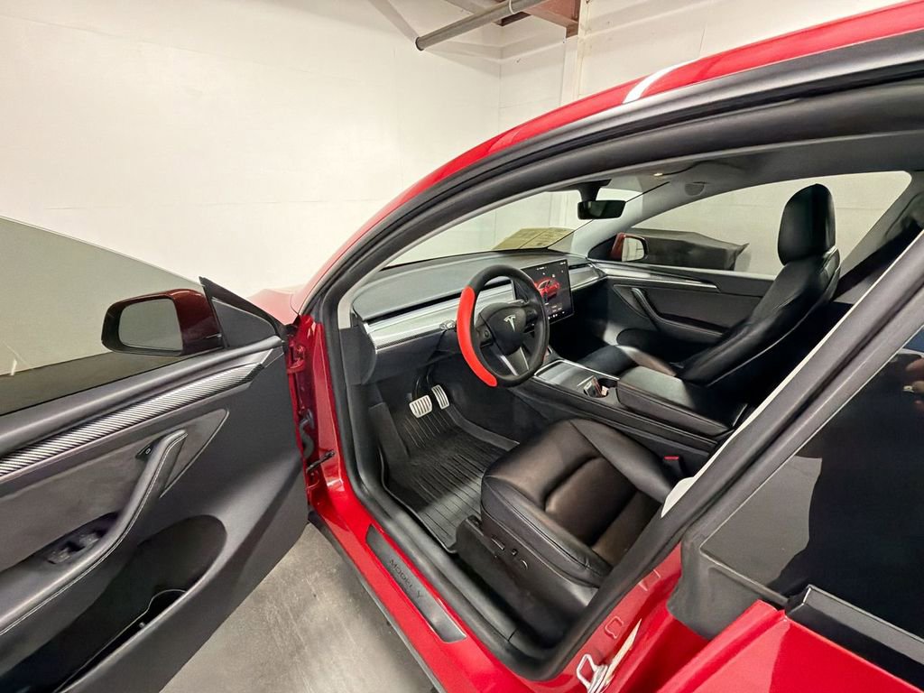 Used 2022 Tesla Model Y Performance AWD/4WD image 10