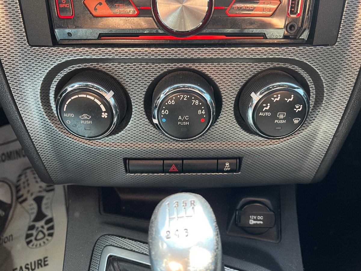 Used 2012 Dodge Challenger R/T RWD image 14