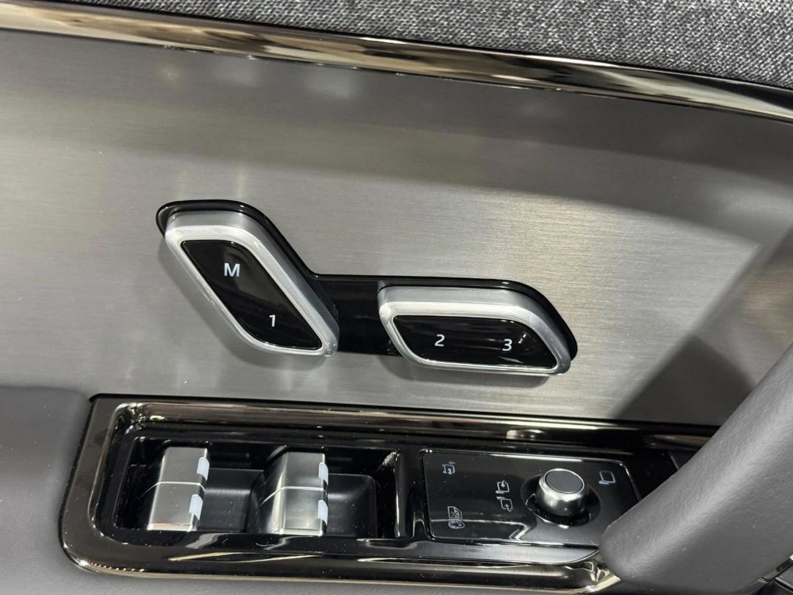 New 2026 Land Rover Range Rover Sport Dynamic SE image 24