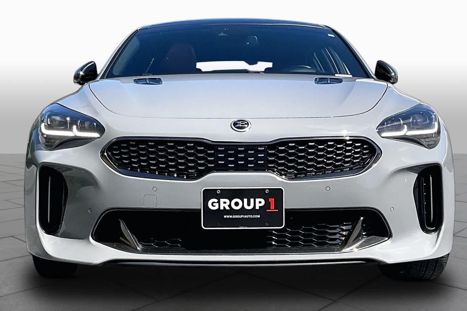 Used 2018 Kia Stinger GT2 AWD/4WD image 3