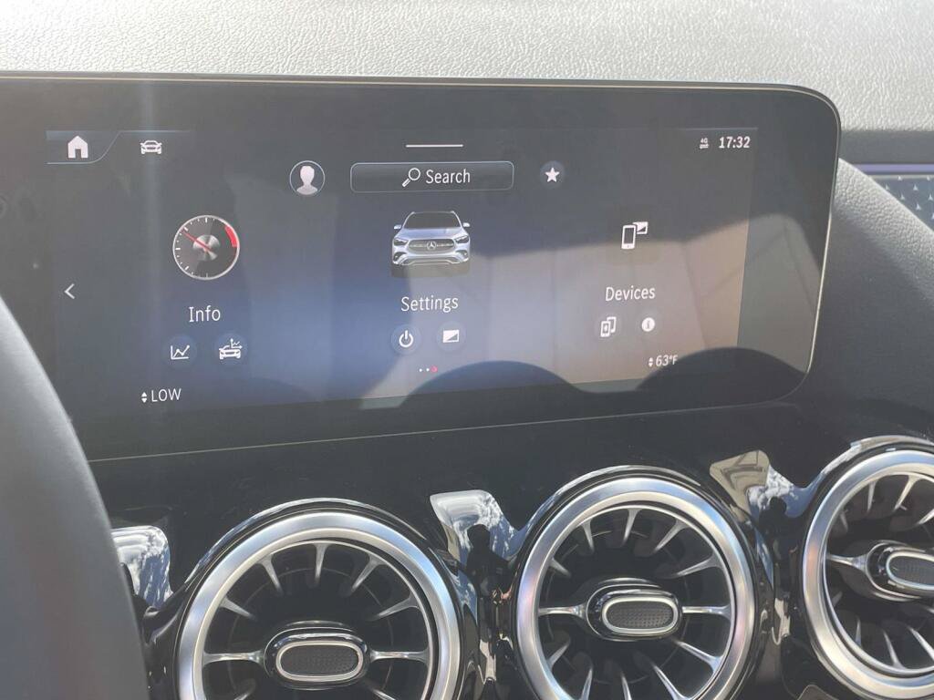 New 2026 Mercedes-Benz GLA 250 4MATIC image 23