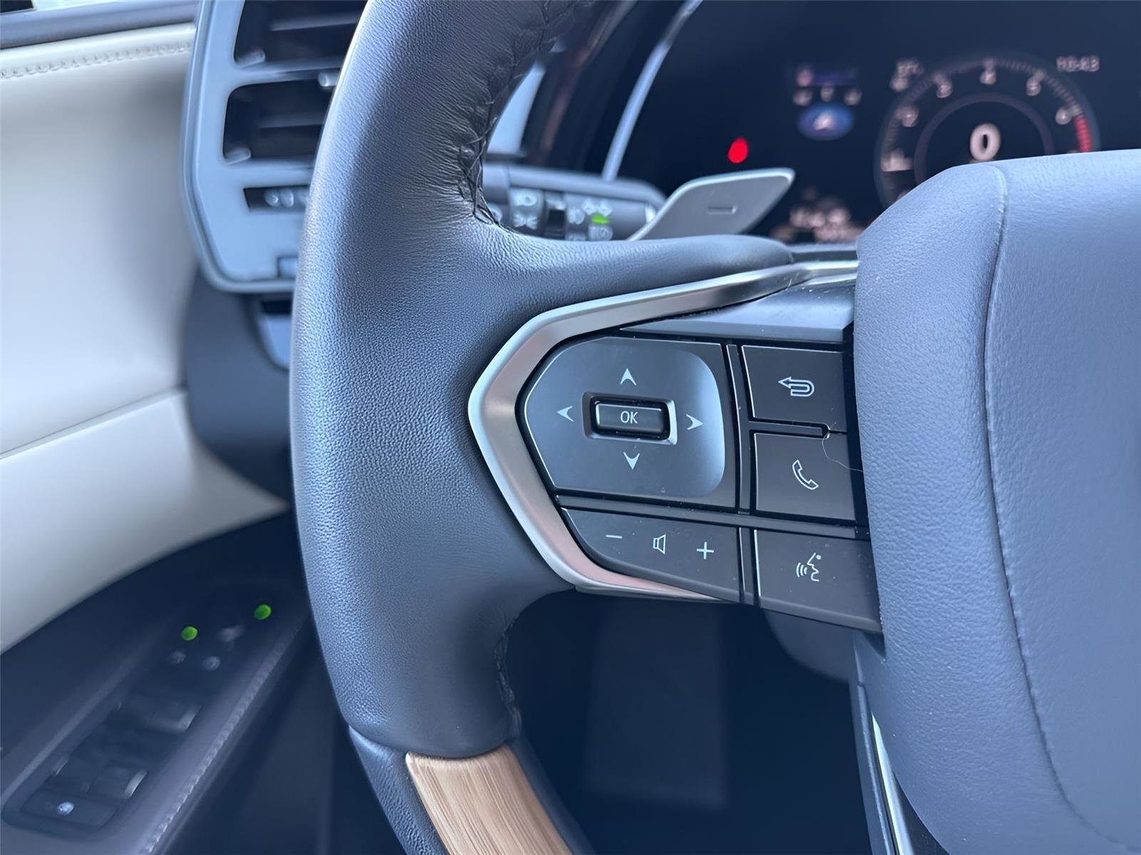 Used 2024 Lexus RX 350 Premium w/ Accessory Package (K3) image 13