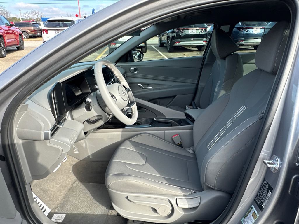 New 2026 Hyundai Elantra Sport image 9