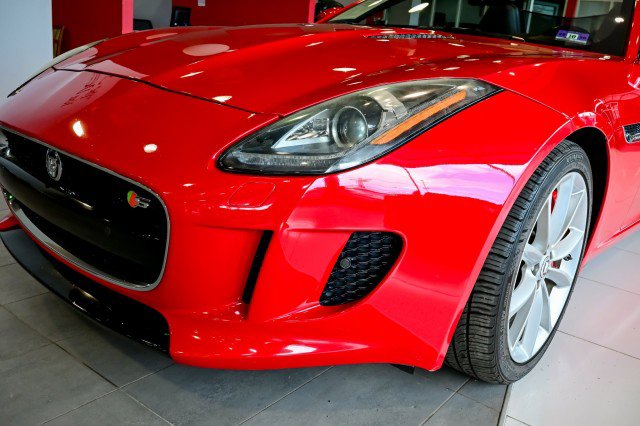Used 2014 Jaguar F-TYPE S image 11