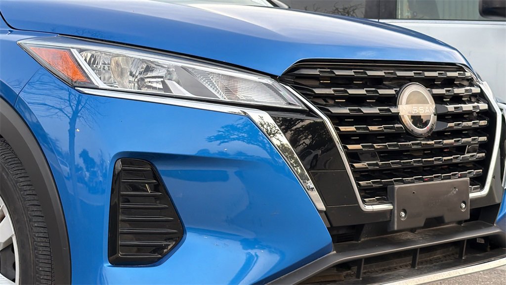 Used 2023 Nissan Kicks S image 13