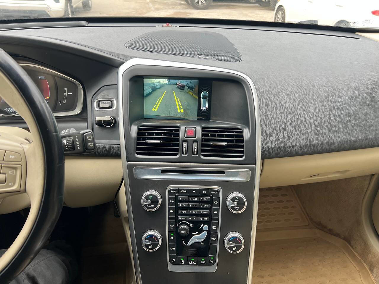 Used 2015 Volvo XC60 T5 Platinum image 20