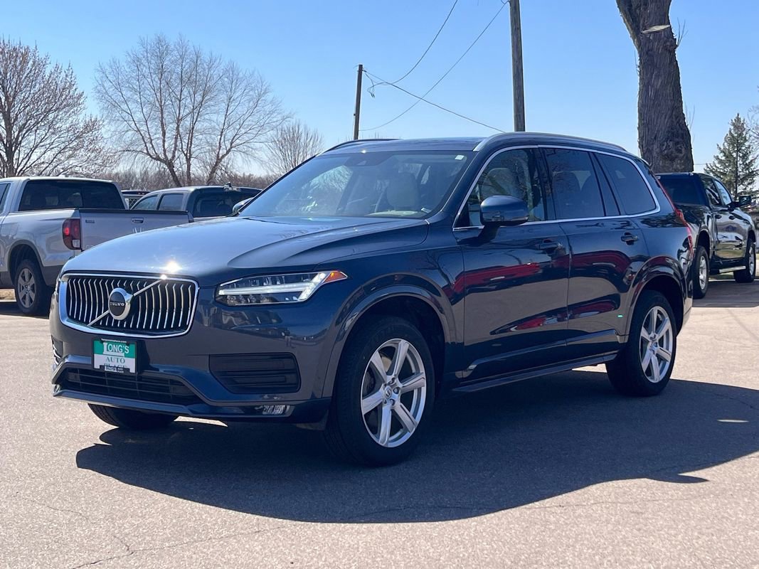 Used 2022 Volvo XC90 T6 Momentum AWD/4WD image 4