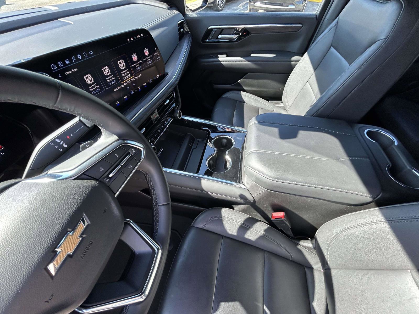 Used 2025 Chevrolet Tahoe LT AWD/4WD image 10