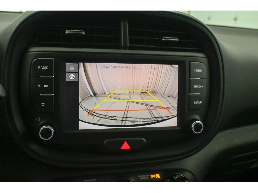 Used 2025 Kia Soul LX image 40