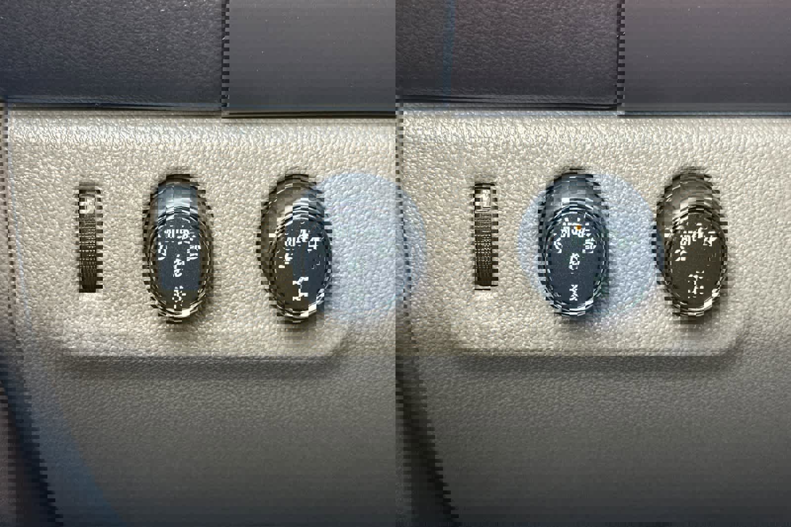 Used 2017 GMC Canyon SLE image 28