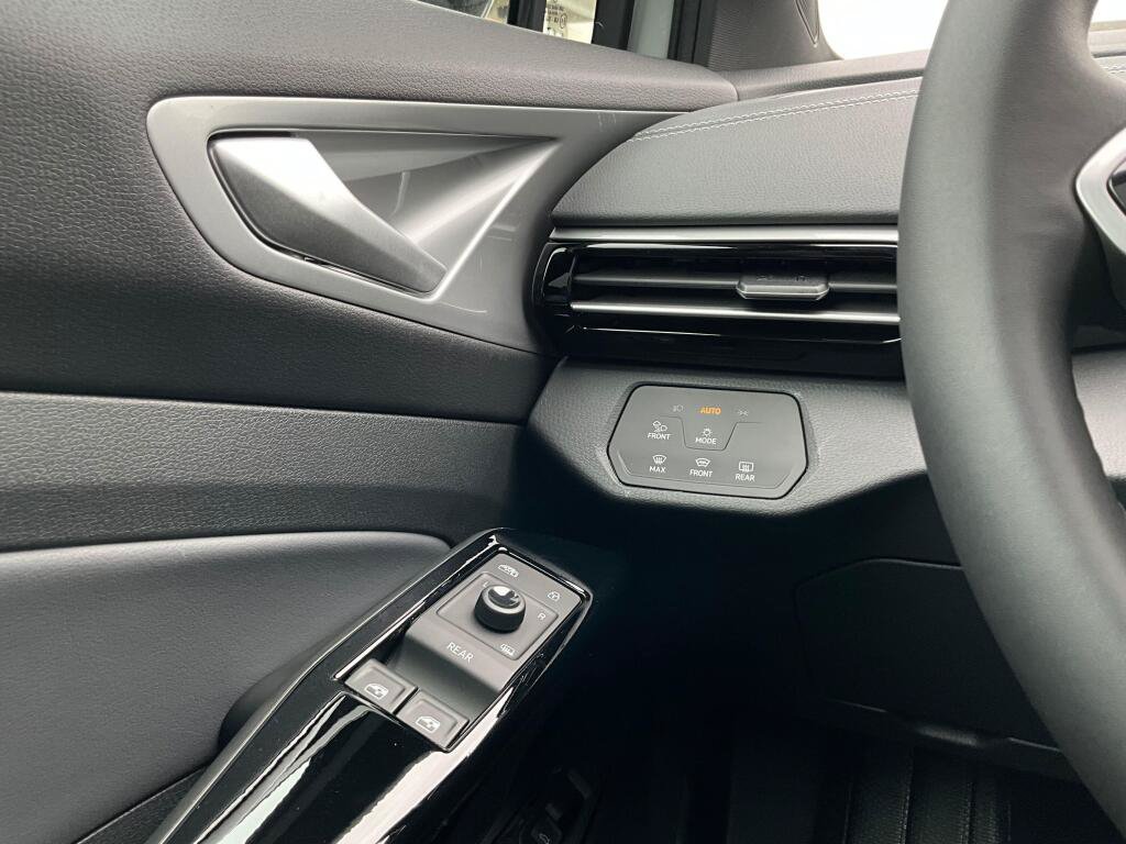 New 2026 Volkswagen ID.4 Pro S AWD/4WD image 22