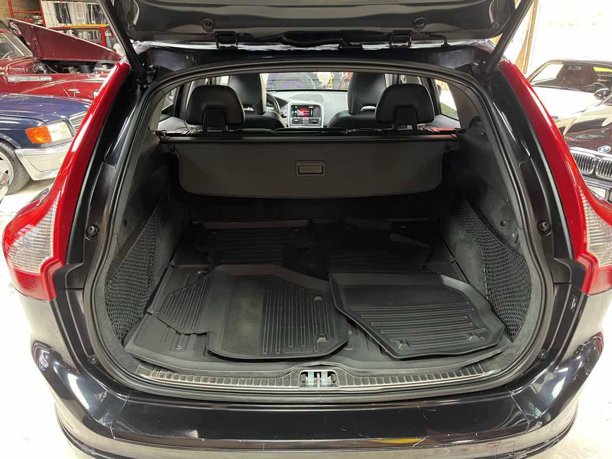 Used 2015 Volvo XC60 T5 Platinum AWD/4WD image 26