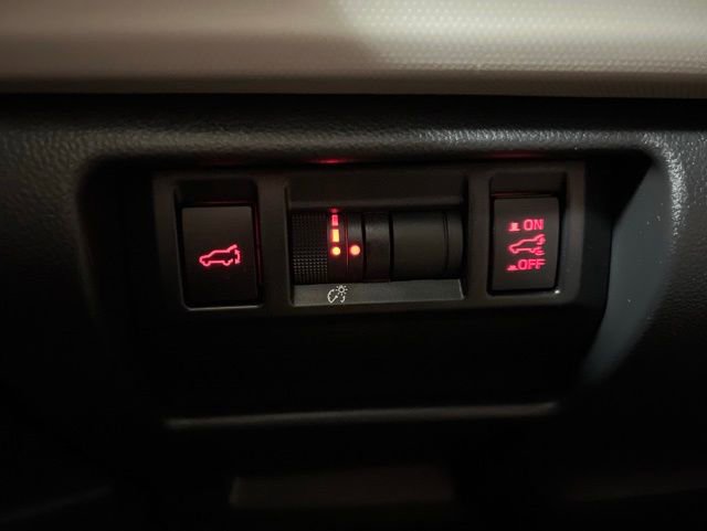 Used 2025 Subaru Forester Premium AWD/4WD image 44