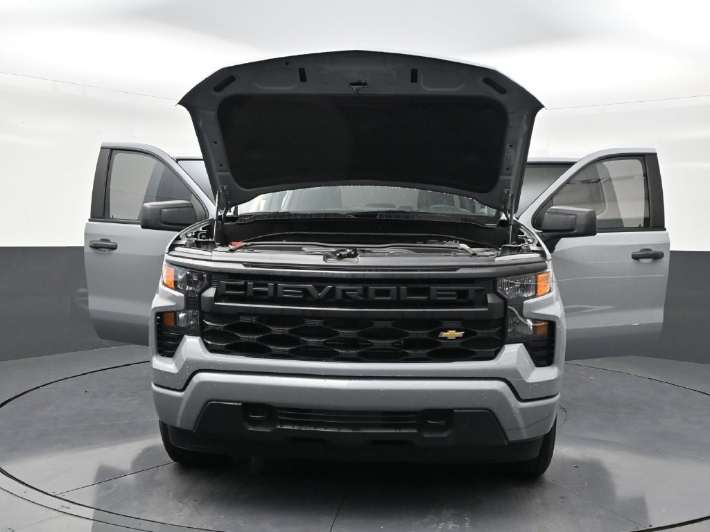 Used 2024 Chevrolet Silverado 1500 Custom RWD image 32