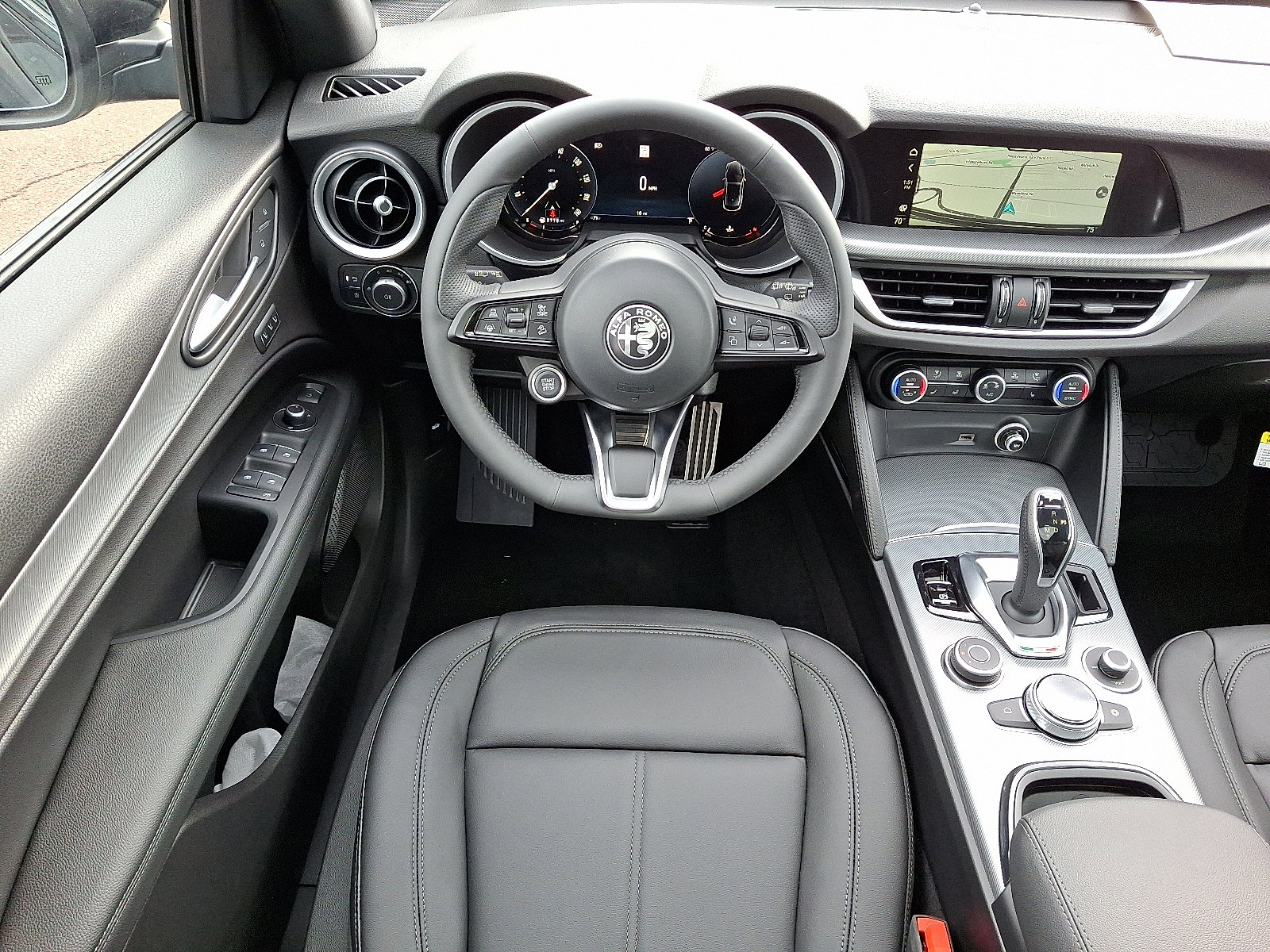 New 2025 Alfa Romeo Stelvio Sprint w/ Convenience Package image 7