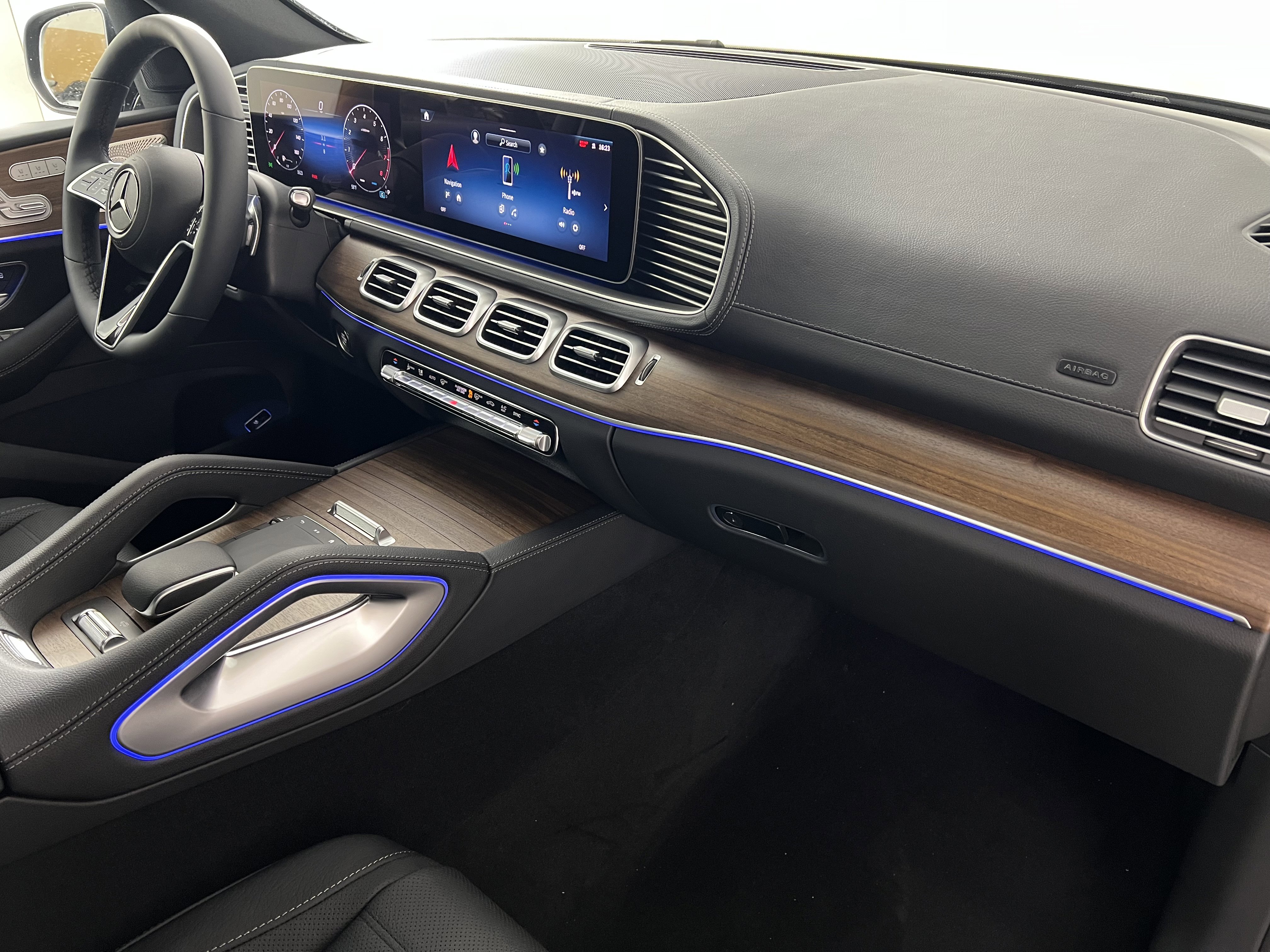 New 2026 Mercedes-Benz GLE 580 4MATIC image 25