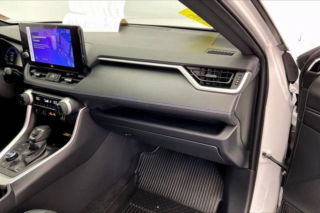 Used 2023 Toyota RAV4 XSE AWD/4WD image 16