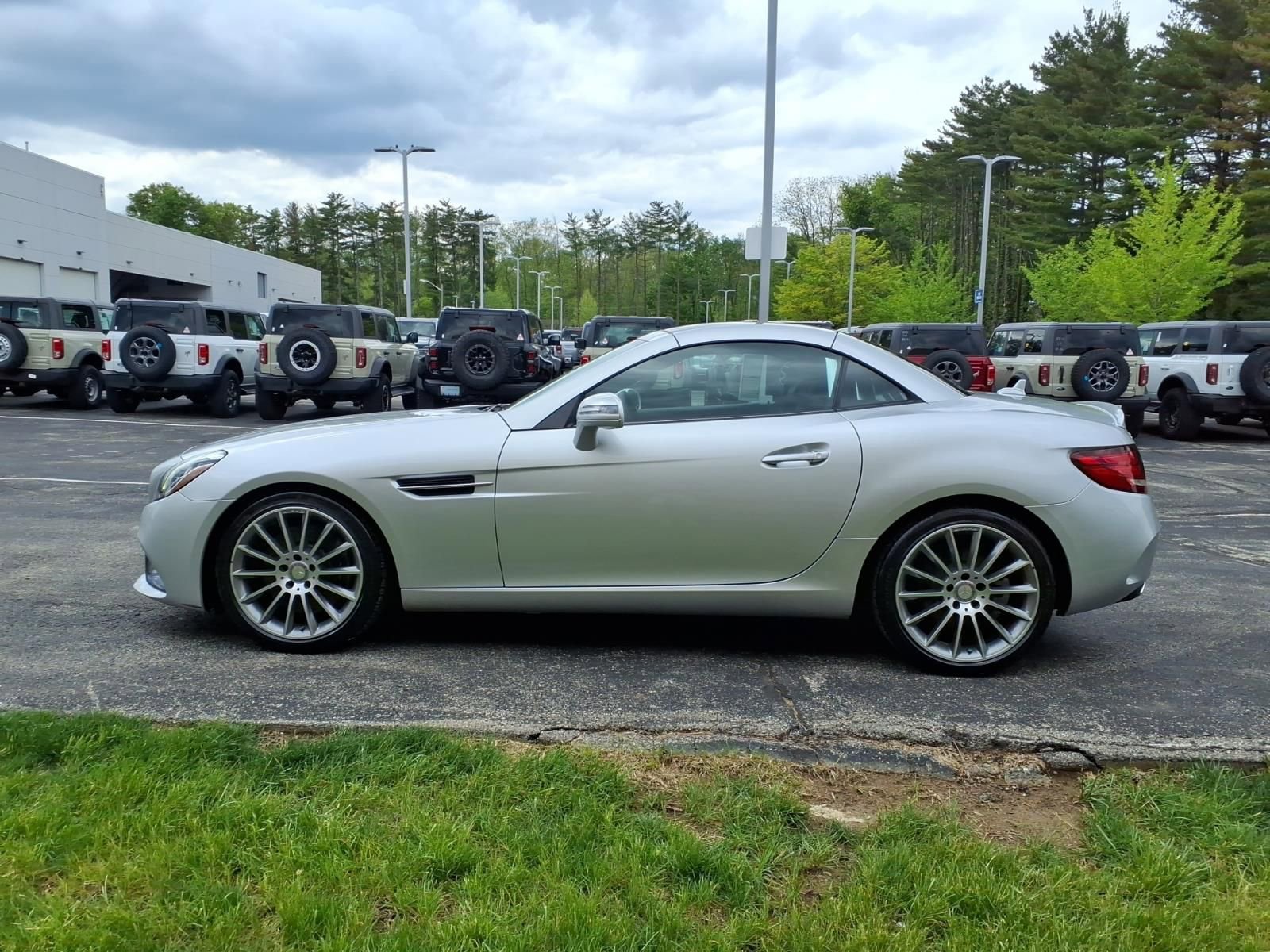 Used 2017 Mercedes-Benz SLC 300 image 6